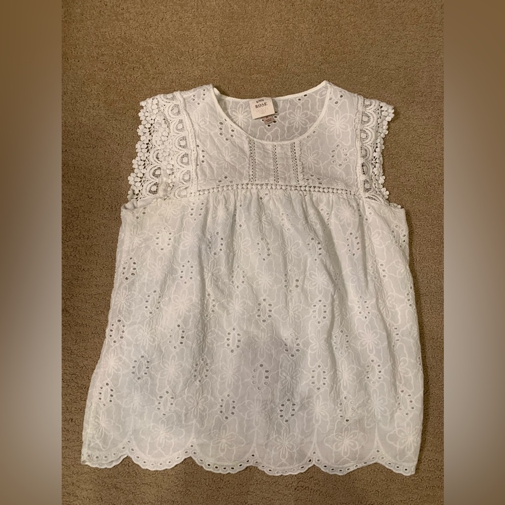 NWOT! Knox Rose Sleeveless White Shirt